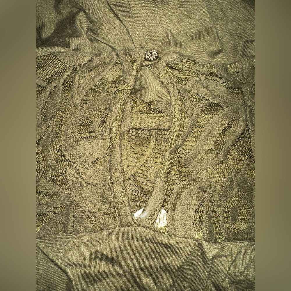 PinkBlush Women’s Long Green Dress Size Medium with  Lace Arms Key Hole back - Picture 8 of 13